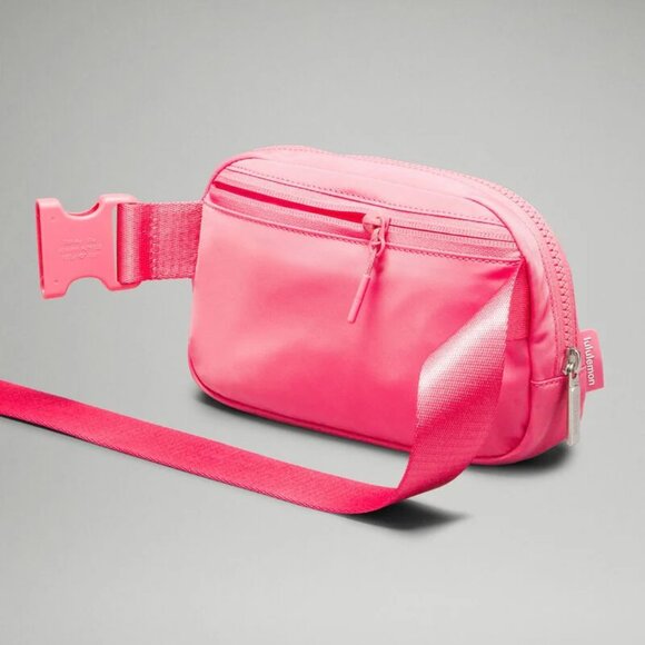Lululemon Everywhere Belt Bag 1L Sakura Pink NWT - Picture 4 of 6